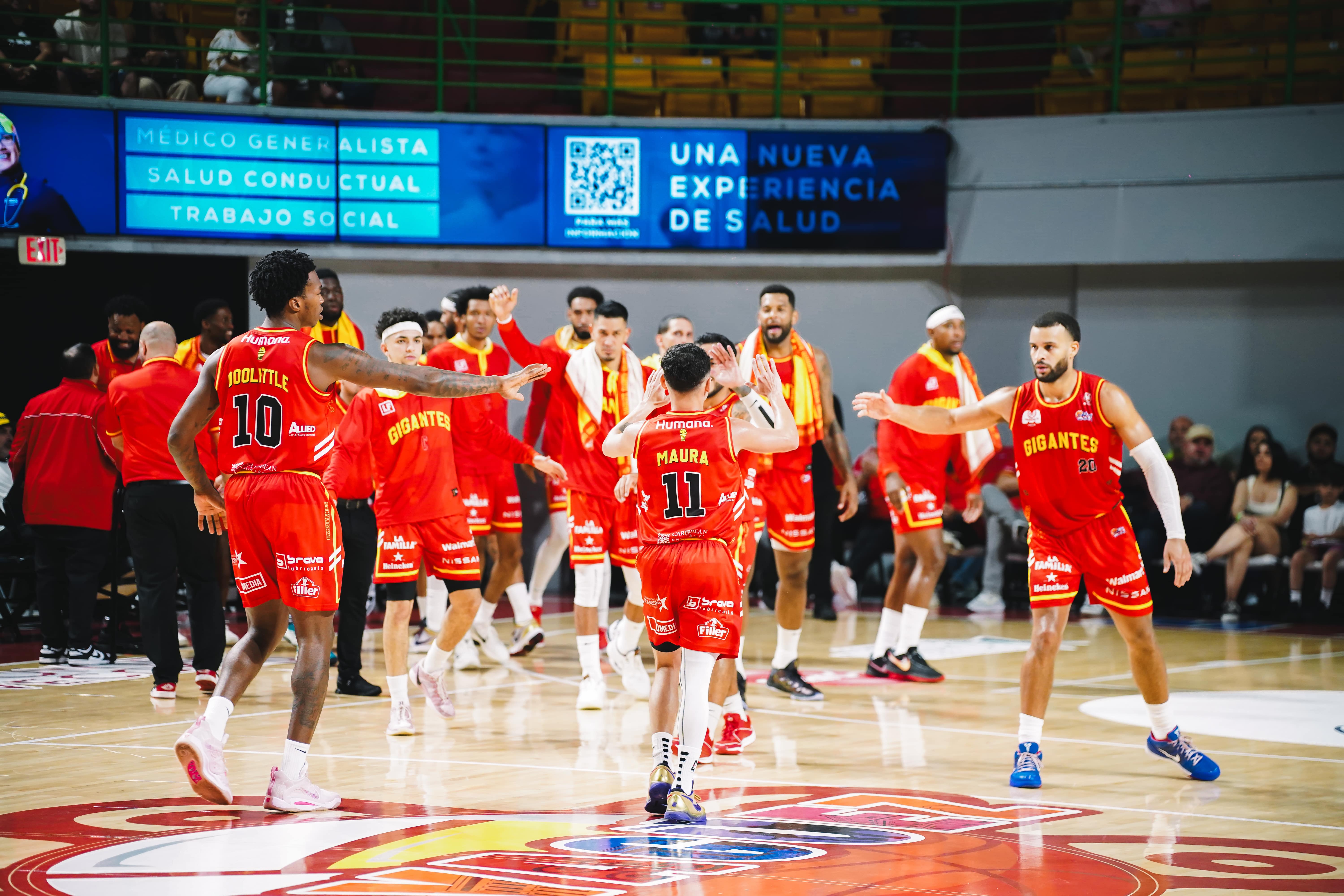 Tercera al hilo para los Gigantes con aplastante victoria ante los Indios